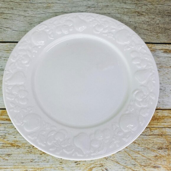 Thomson Pottery FRUIT GARDEN Embossed Fruit White Earthenware Salad Plates Set 4 - Picture 6 of 16